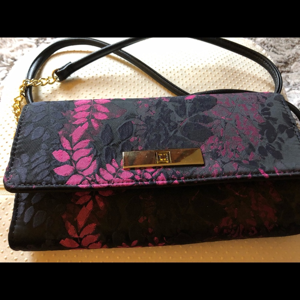 Cross body and clutches all new all names